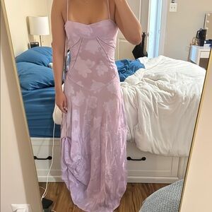 House of CB ‘Seren Floral Lace Back Maxi Dress